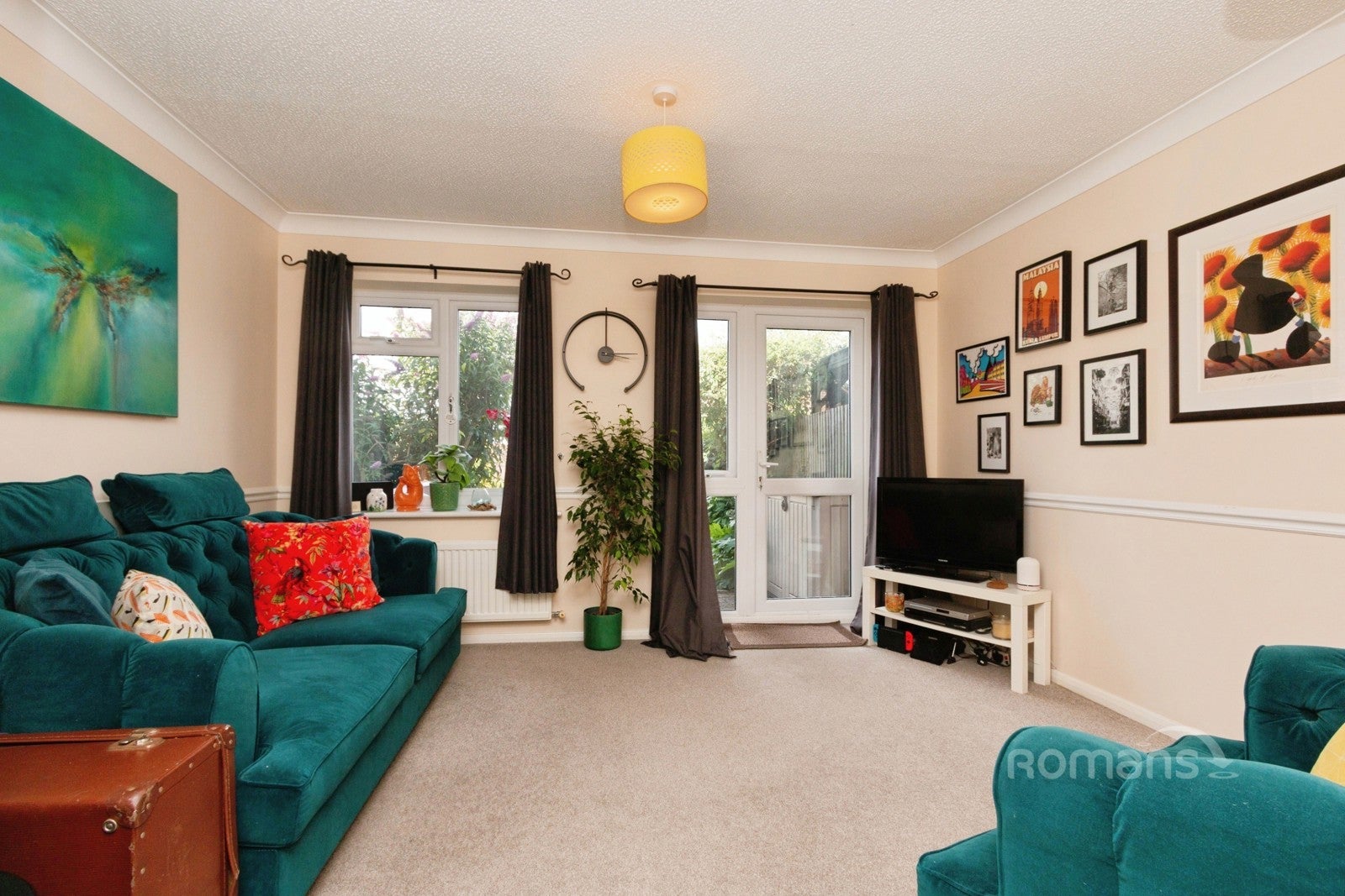 House Barnett Lane in Surrey Heath
