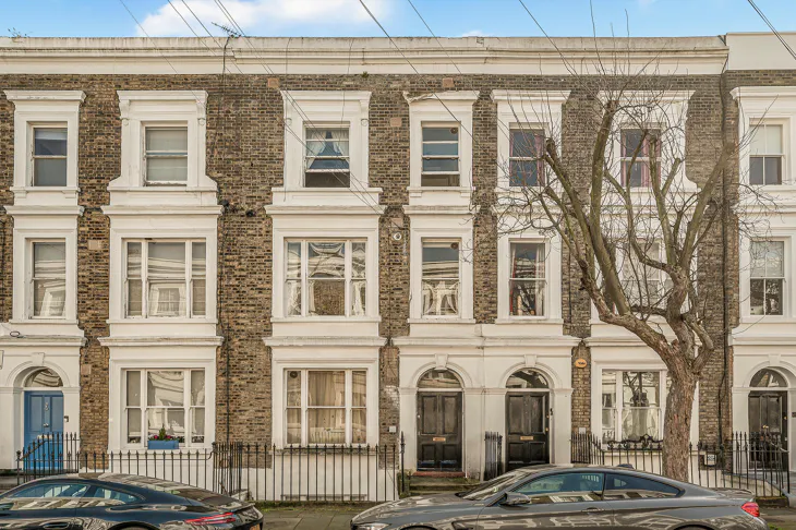 Flat Grantbridge Street in Greater London
