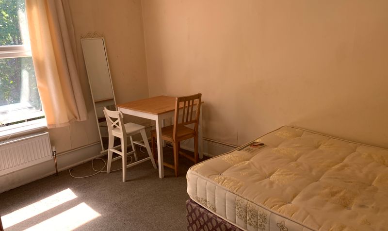 Room Tierney Road in Greater London