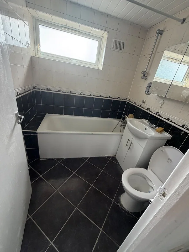 House Channel Close in Greater London