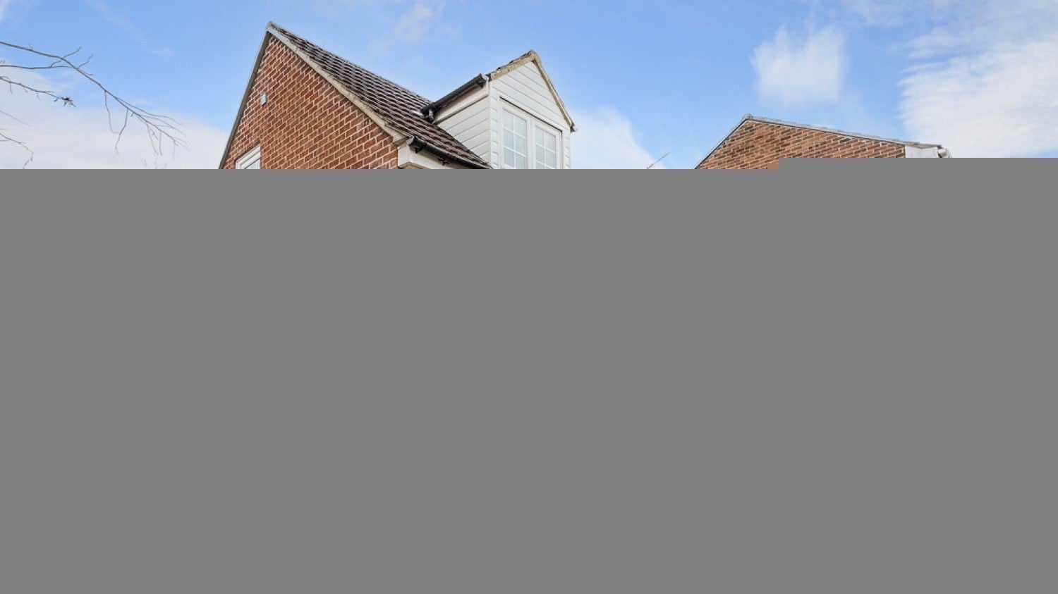 Flat Ruskin Drive in Warminster