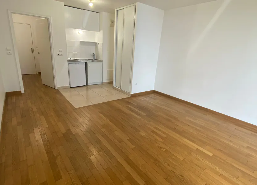 Room Rue du Passeur de Boulogne in Issy-les-Moulineaux