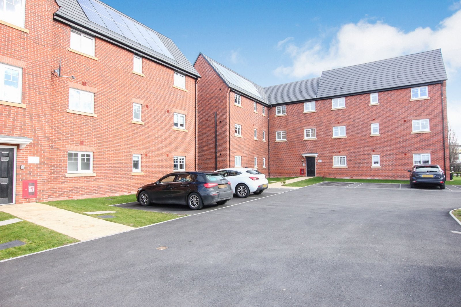 Flat Tiberius Way in Chester