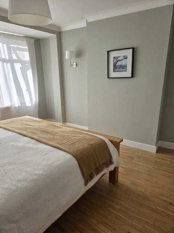 Room The Woodlands in Greater London