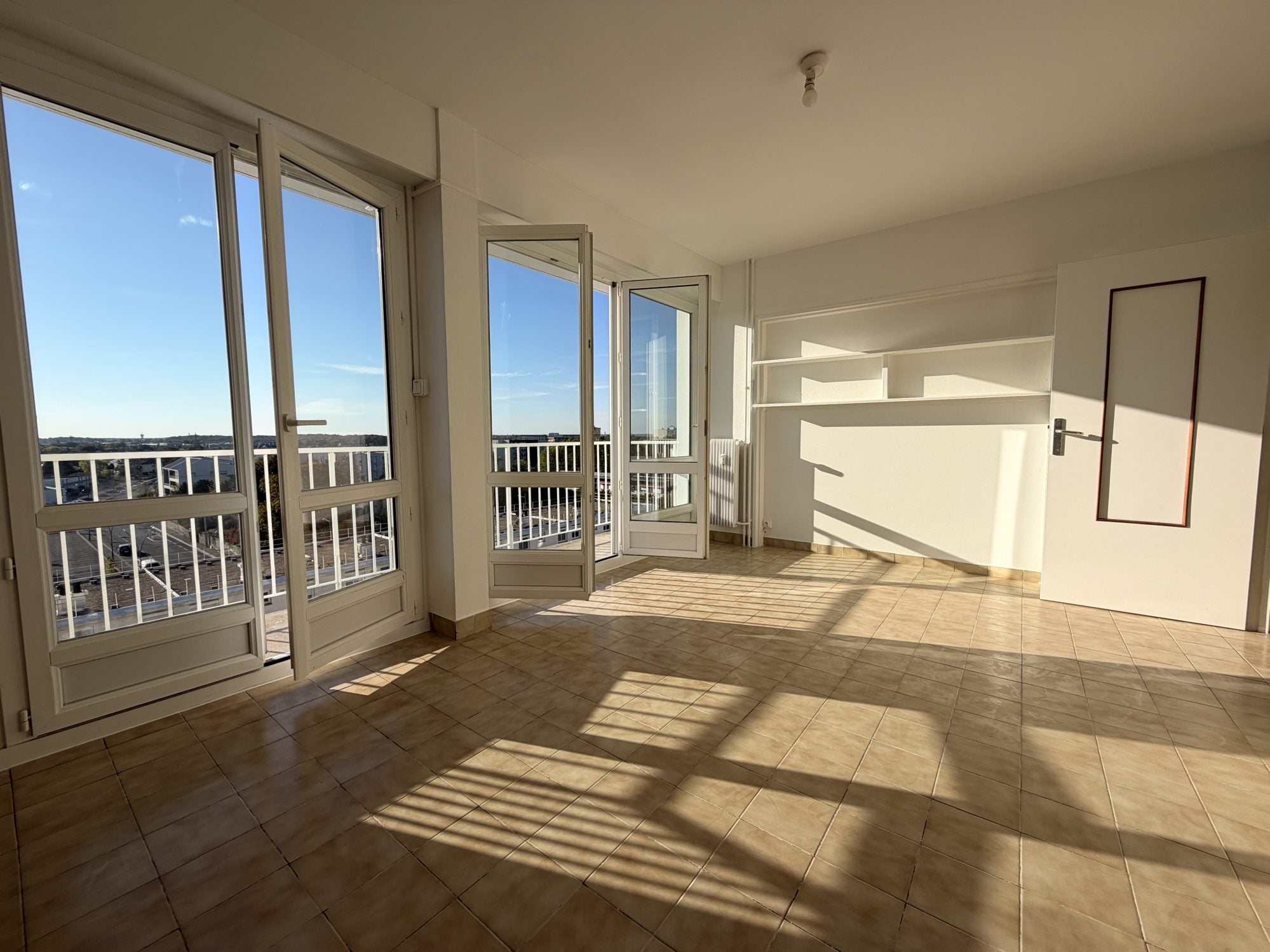 Flat Rue Pierre Lescot in Joué-lès-Tours