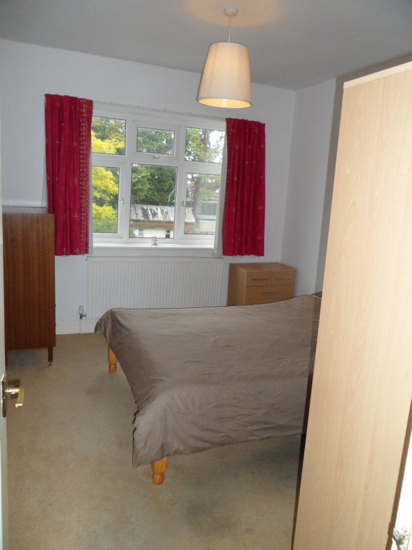 Room Towncourt Crescent in Greater London