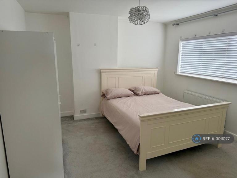 Room Blackwell Drive in Watford