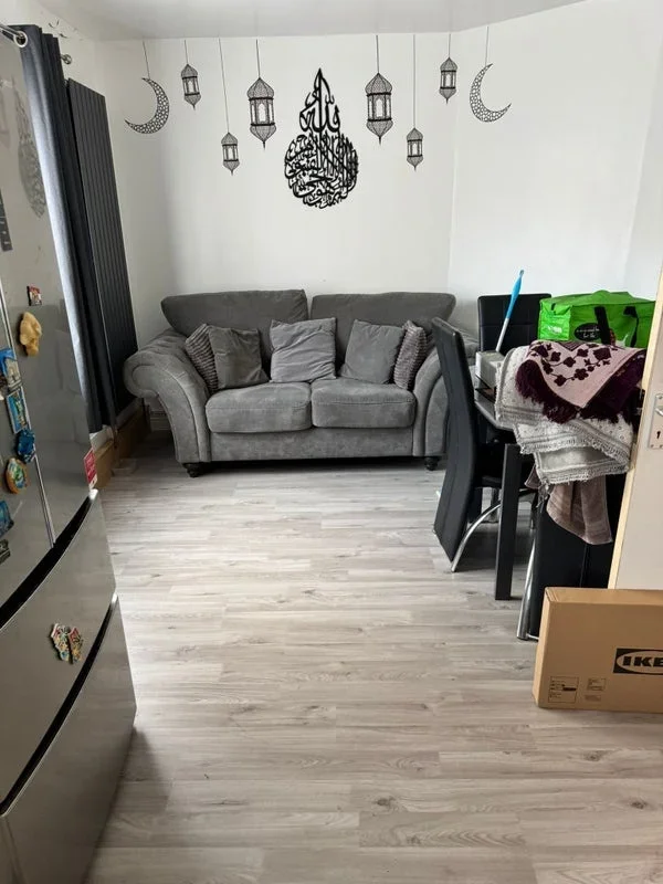 Room Stephenson Avenue in Tilbury