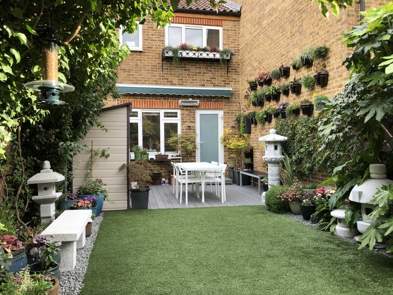 Room Listowel Close in Greater London