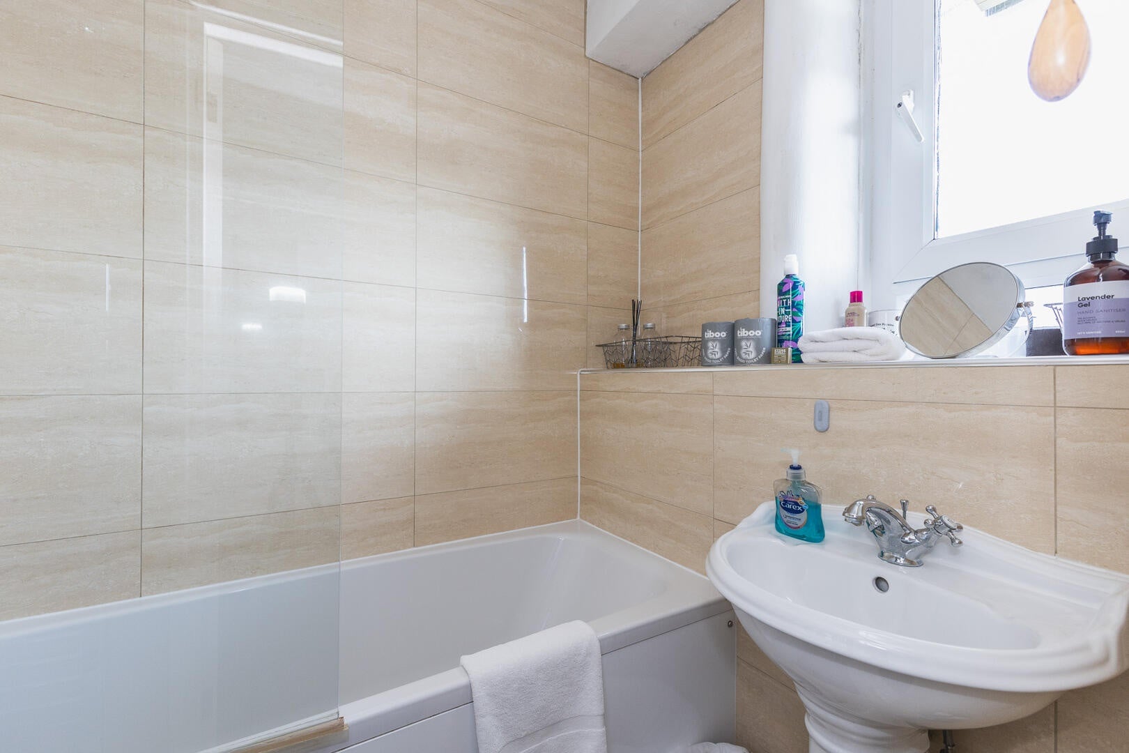 Flat Crondall Street in Greater London