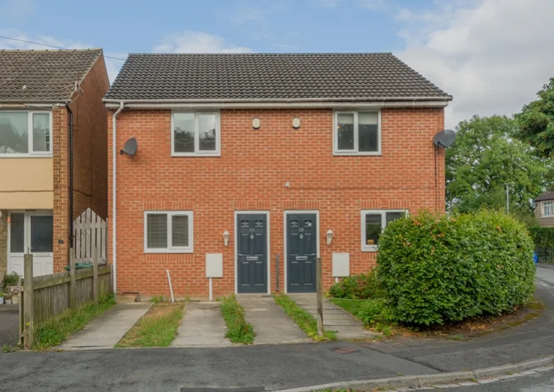 House Plumpton Close in Bradford