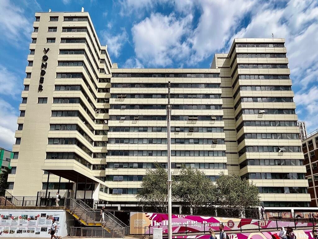 Flat Humphry Repton Lane in Greater London