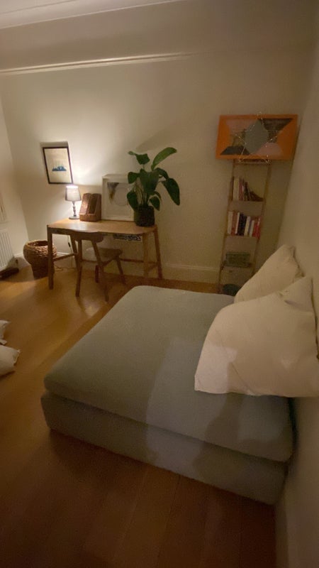 Room Conyer's Road in Greater London