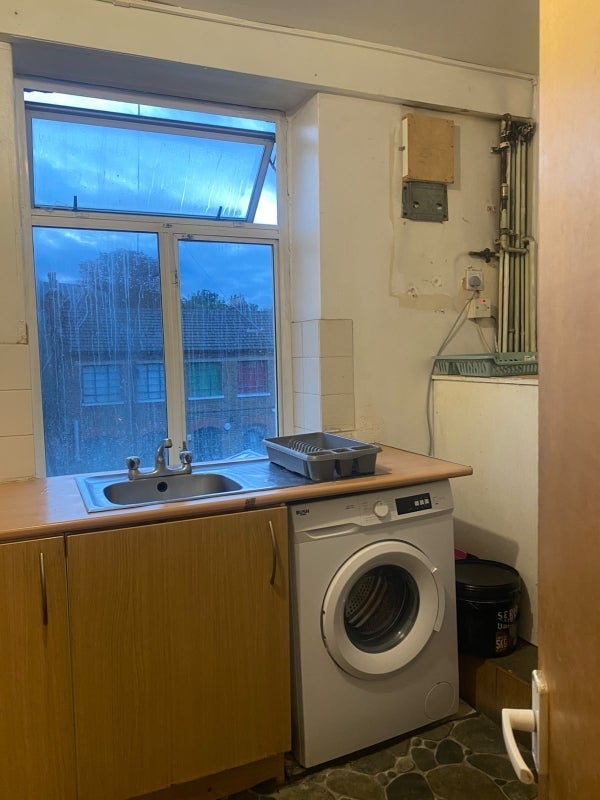 Room Knight's Hill in Greater London