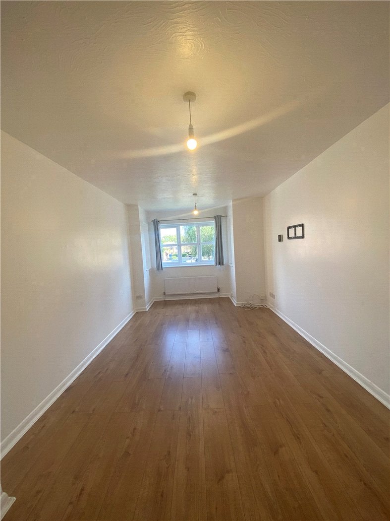 Flat Lime Close in Greater London
