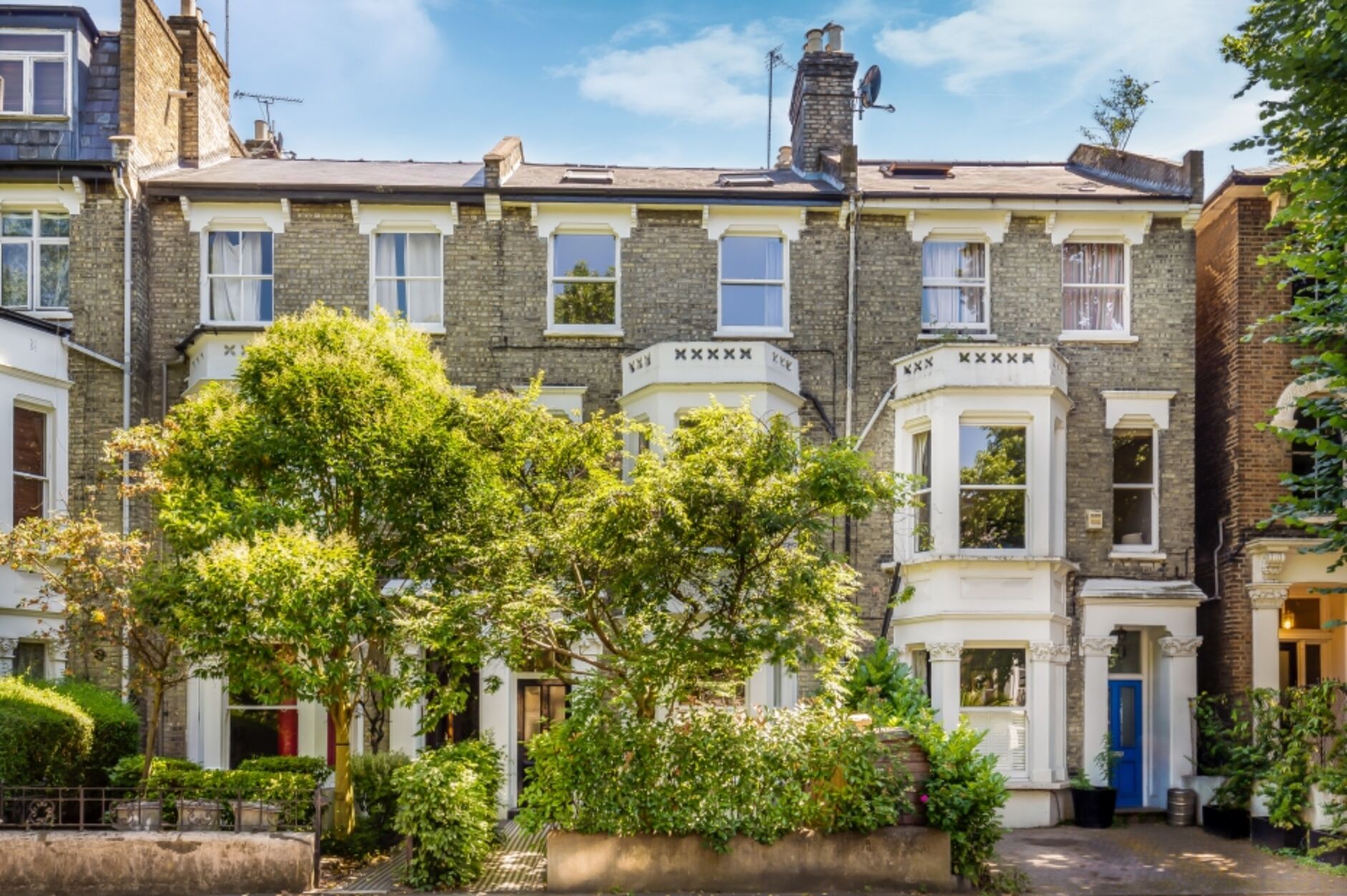 House Hammersmith Grove in Greater London