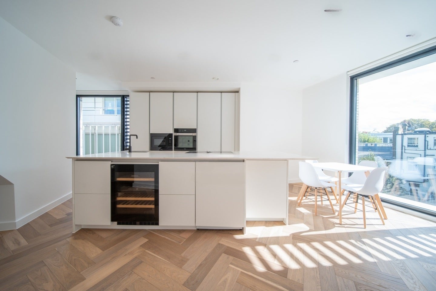 Flat Cluny Mews in Greater London