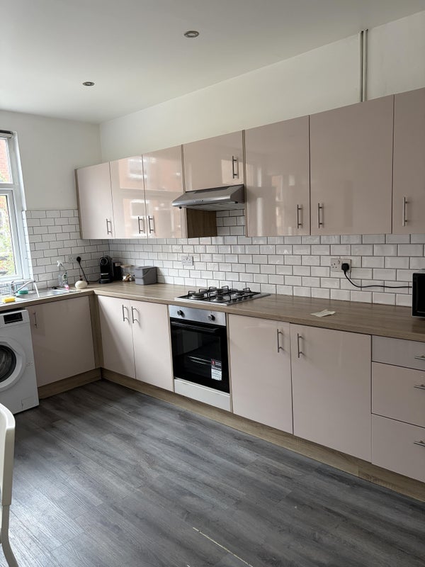 House Back Hessle Avenue in Leeds