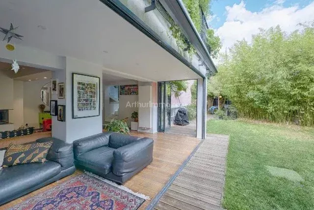 House Avenue Foch in Joinville-le-Pont