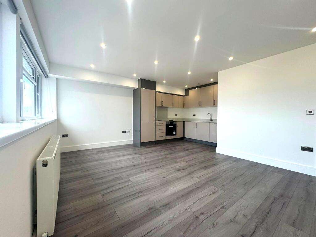 Flat London Road in Swanley