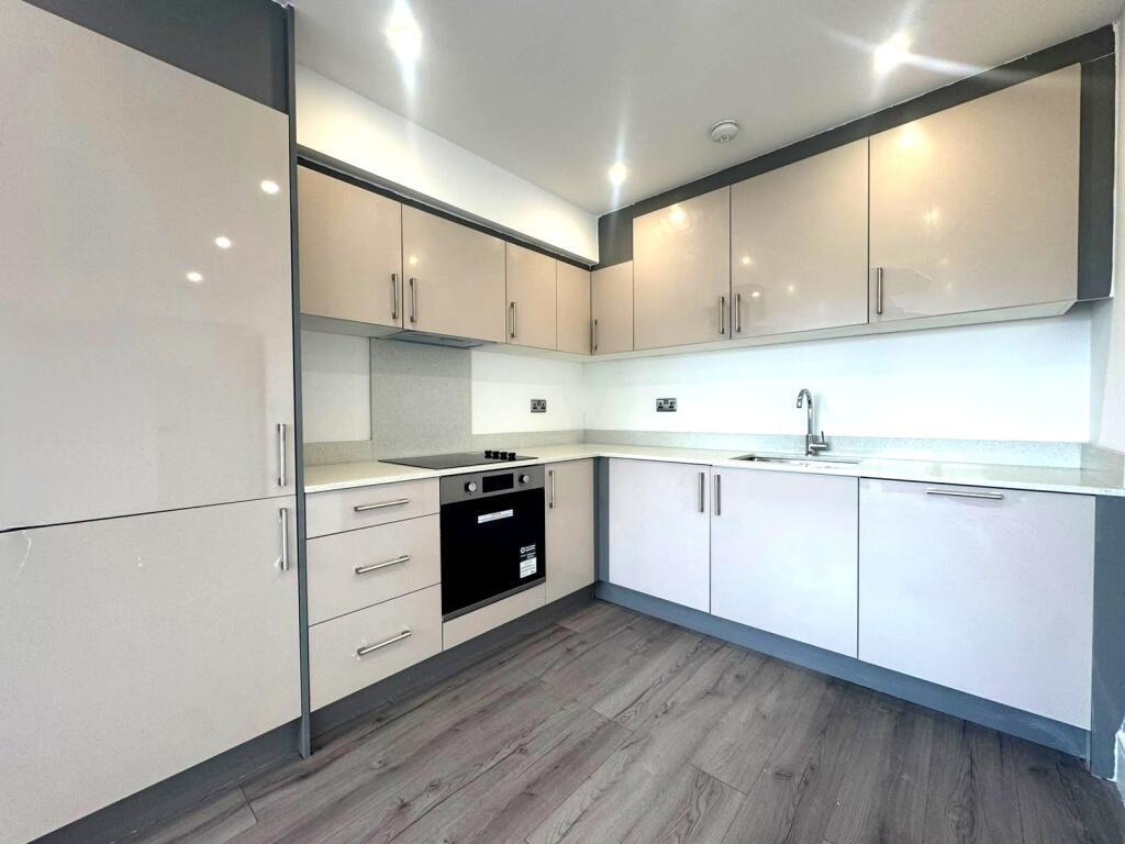 Flat London Road in Swanley