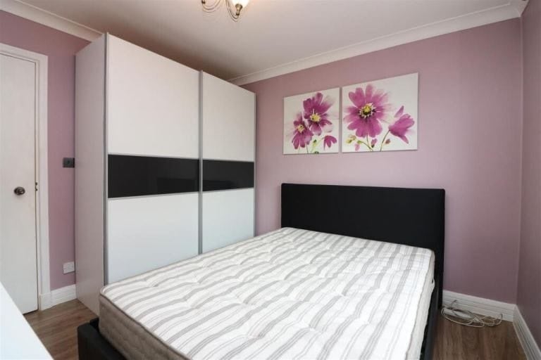 Room Homer Drive in Greater London
