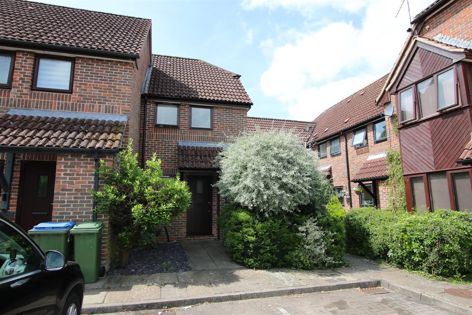 House Kingsmead Place in Horsham