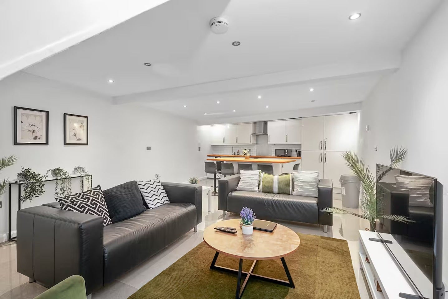 House Landor Road in Greater London