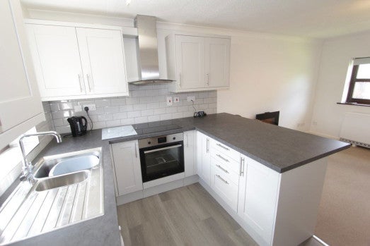 Flat Simonburn Avenue in Stoke-on-Trent