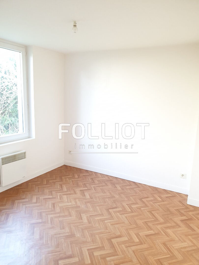 Flat Rue Alfred Duros in Condé-sur-Vire