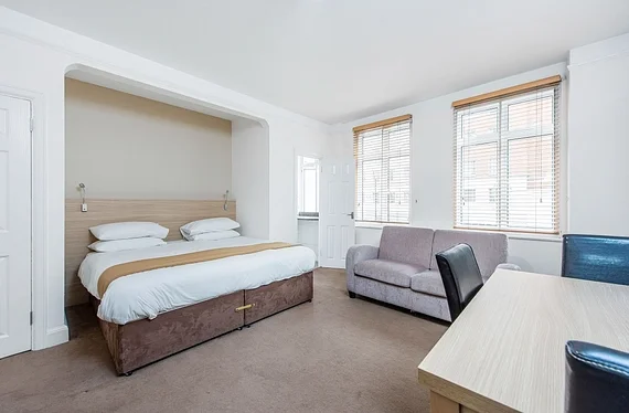 Flat Tavistock Square in Greater London