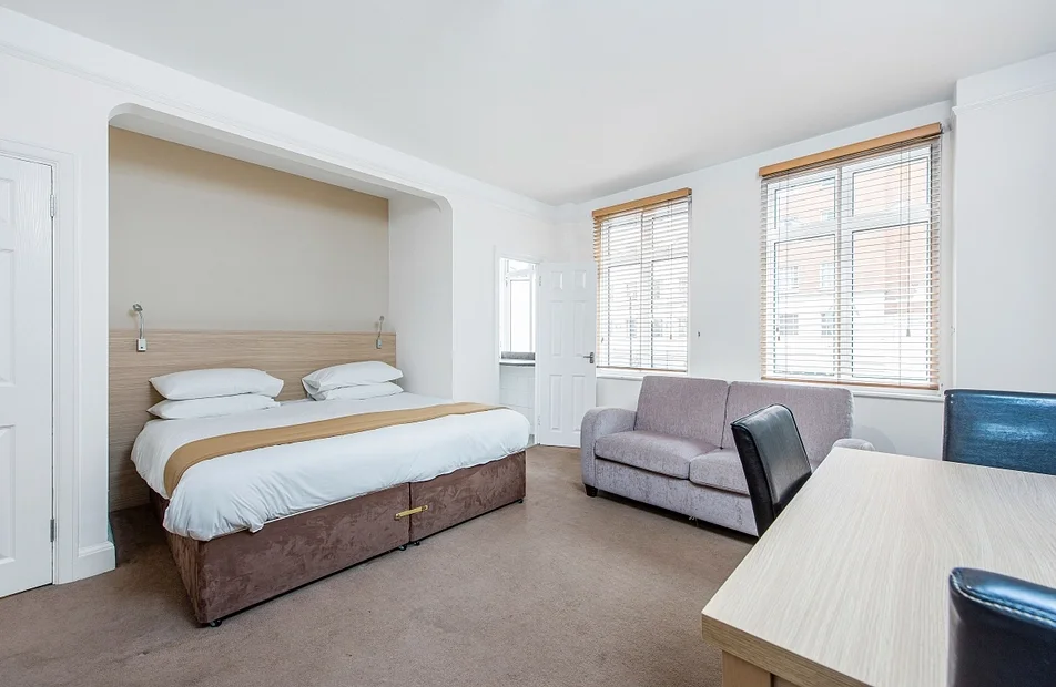 Flat Tavistock Square in Greater London