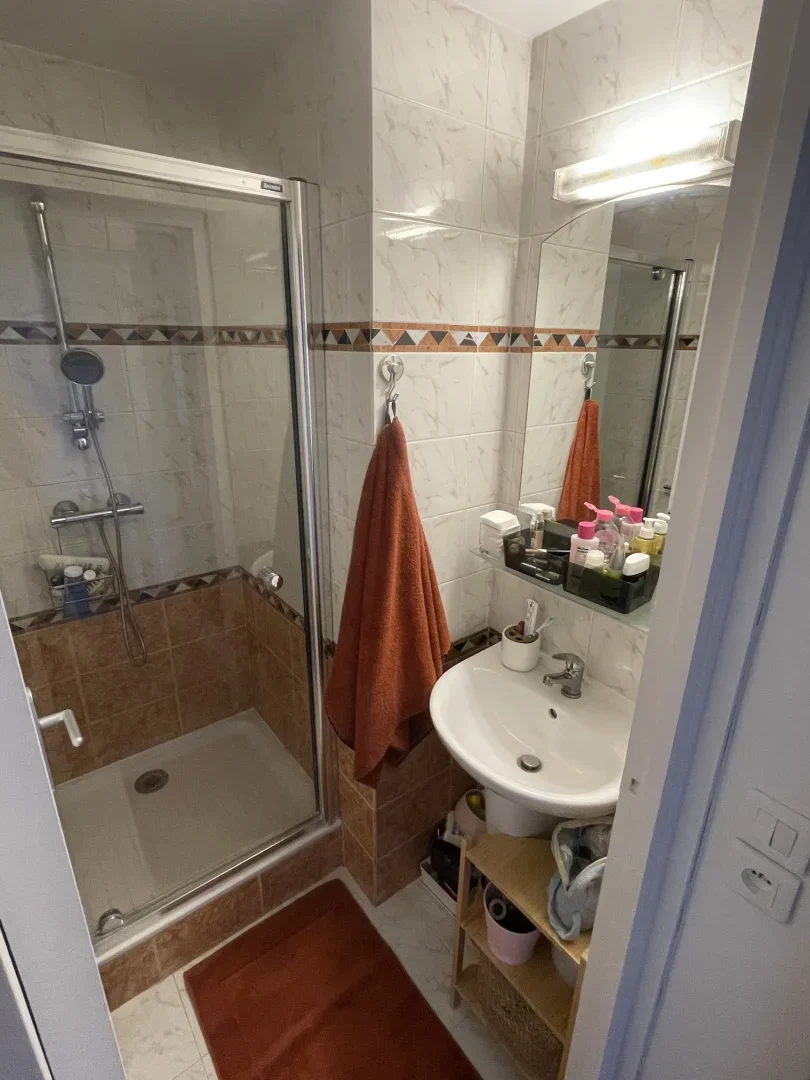 Flat Rue Caulaincourt in Paris