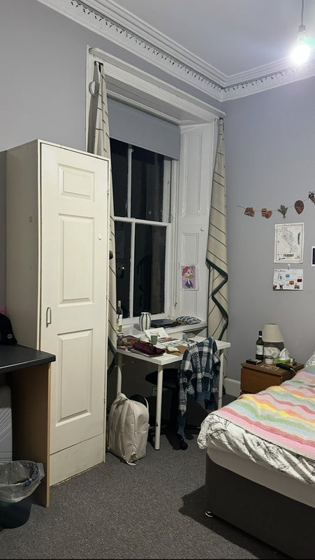 Room Clouston Street in Glasgow