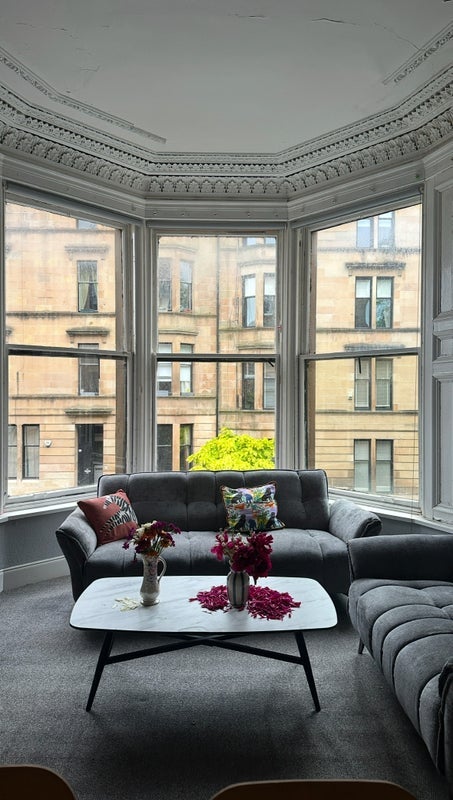 Room Clouston Street in Glasgow