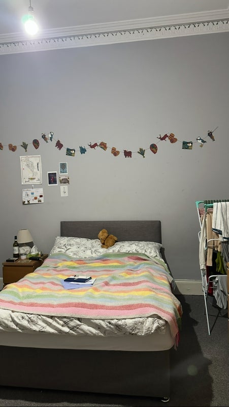 Room Clouston Street in Glasgow