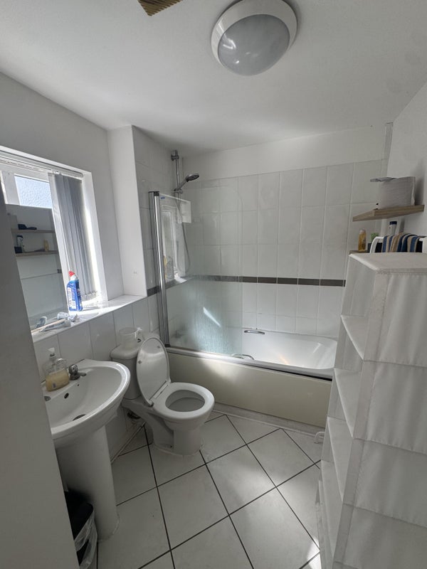 Flat Alverley Road in Coventry