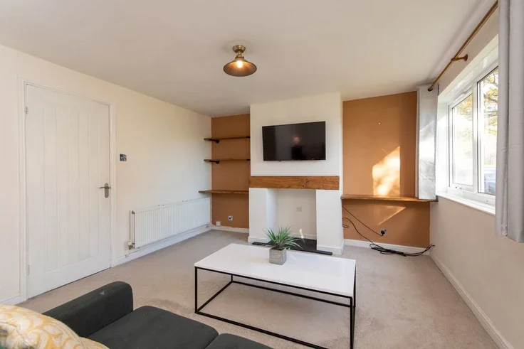 Flat Hallington Head in Newton Aycliffe