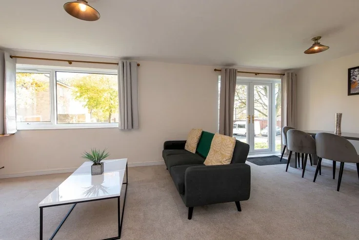 Flat Hallington Head in Newton Aycliffe