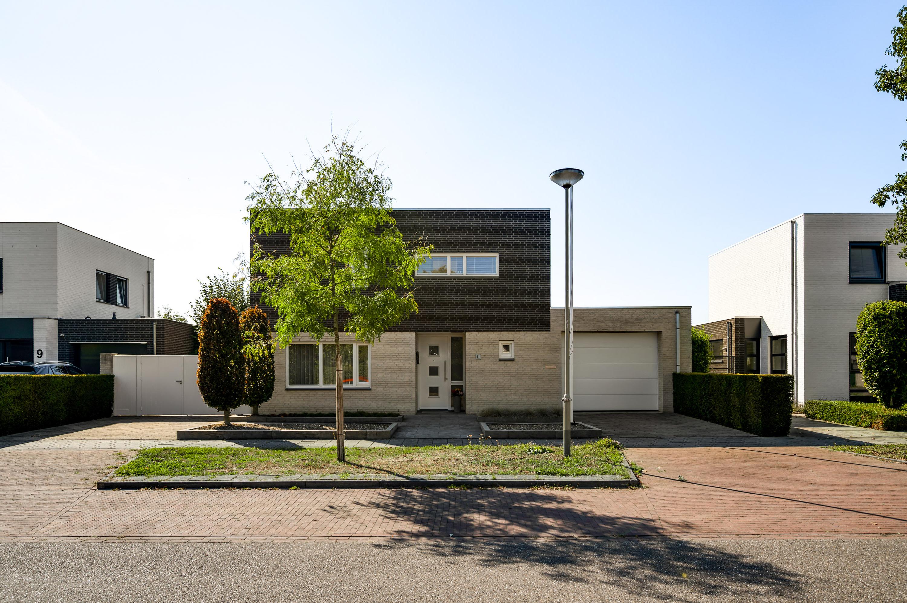 Huis Burgemeester Bongaartslaan 11 in Heel