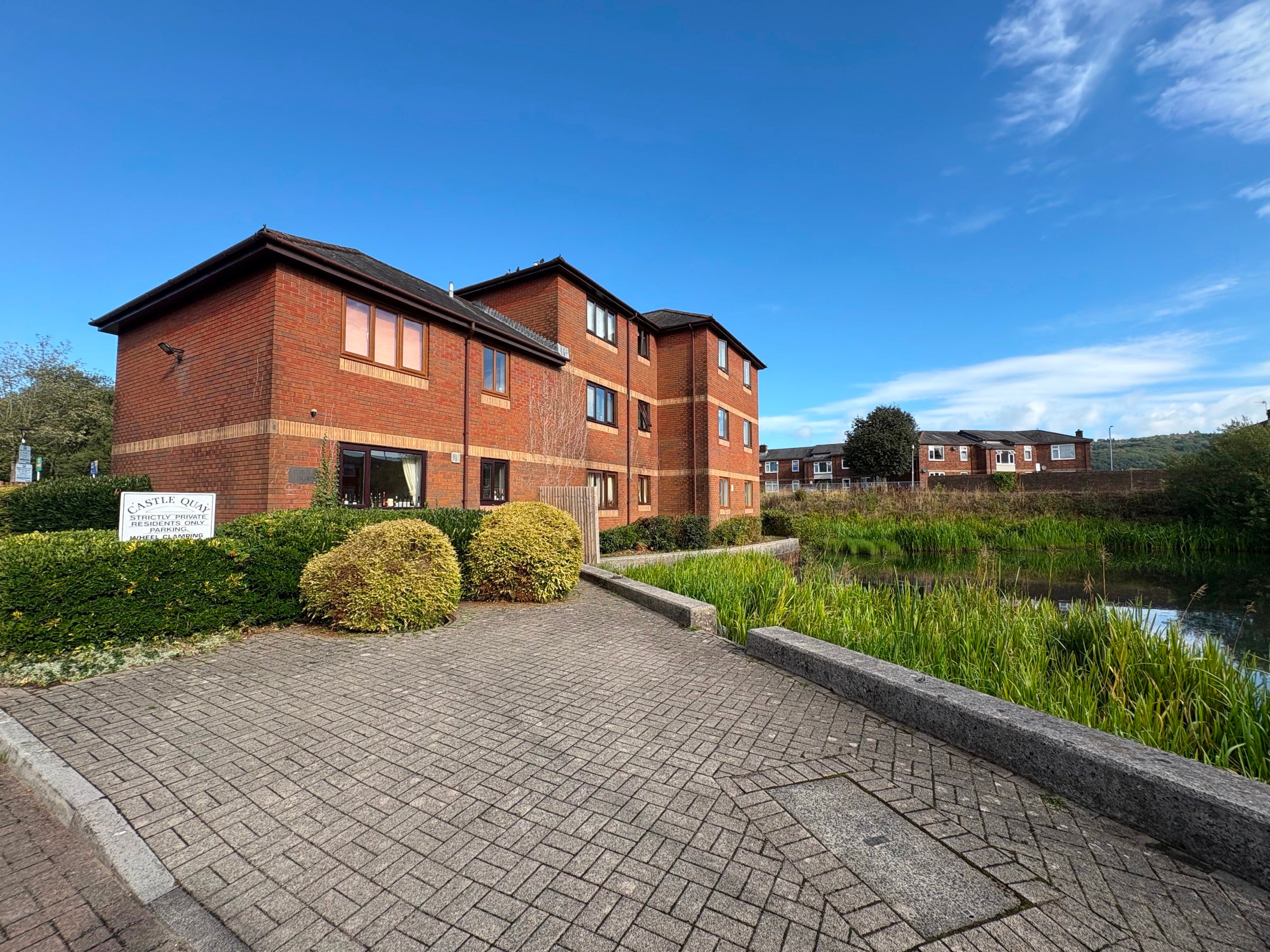 Flat Llewellyn's Quay in Margam Moors