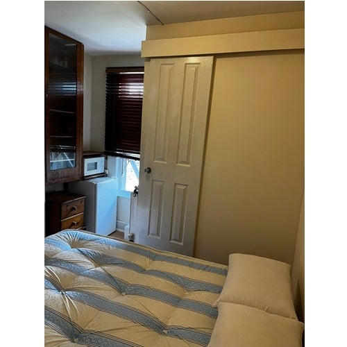 Room Gayford Road in London