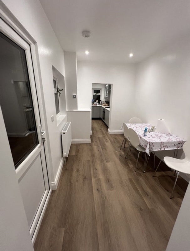 Room Liberty Avenue in Greater London