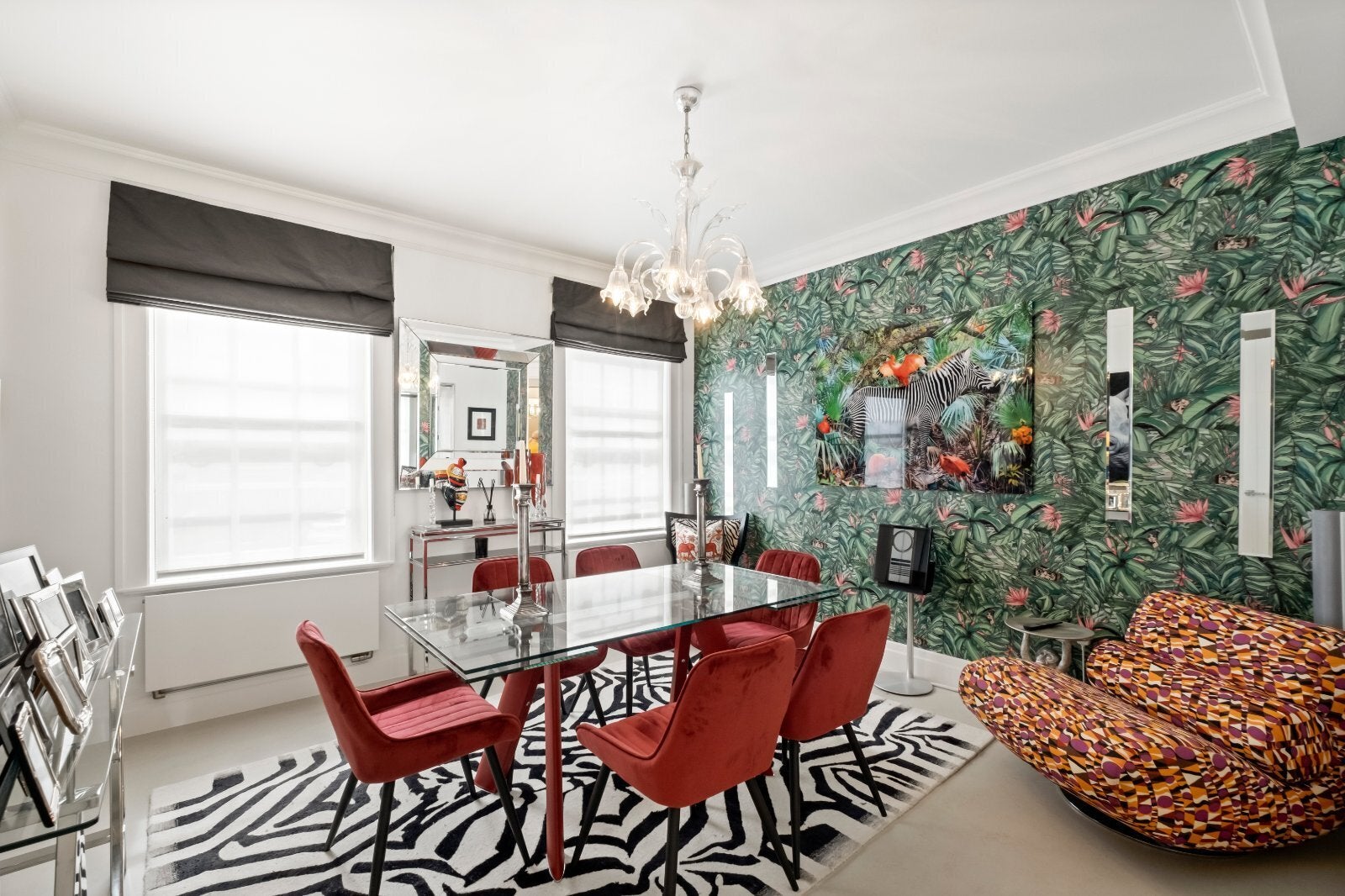 Flat Onslow Square in Greater London