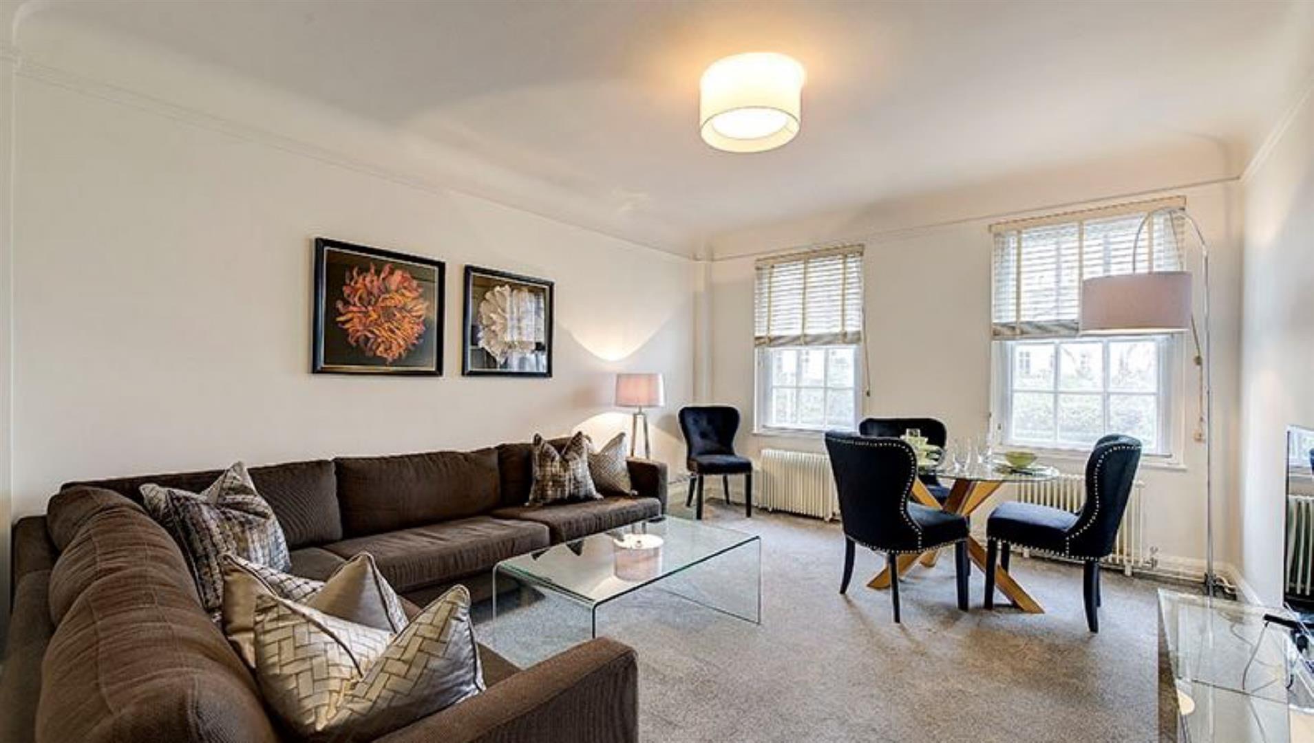 Flat Fulham Road in London