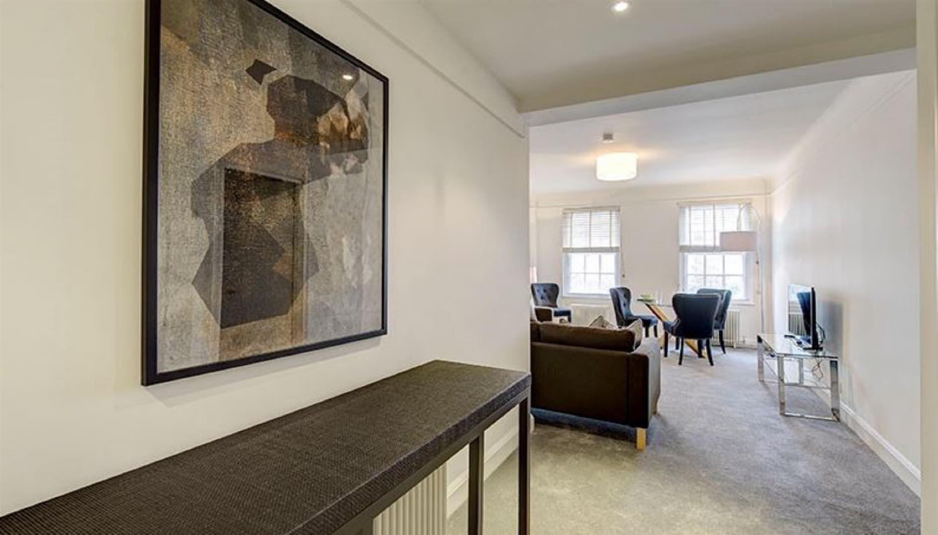 Flat Fulham Road in London