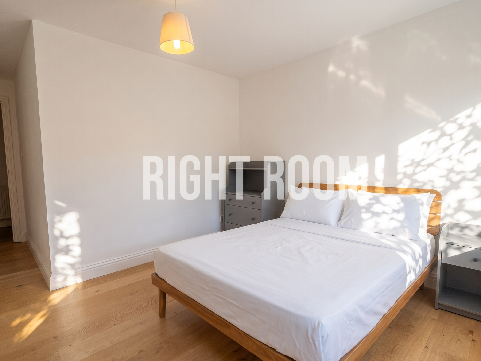 Flat Blenheim Court in London