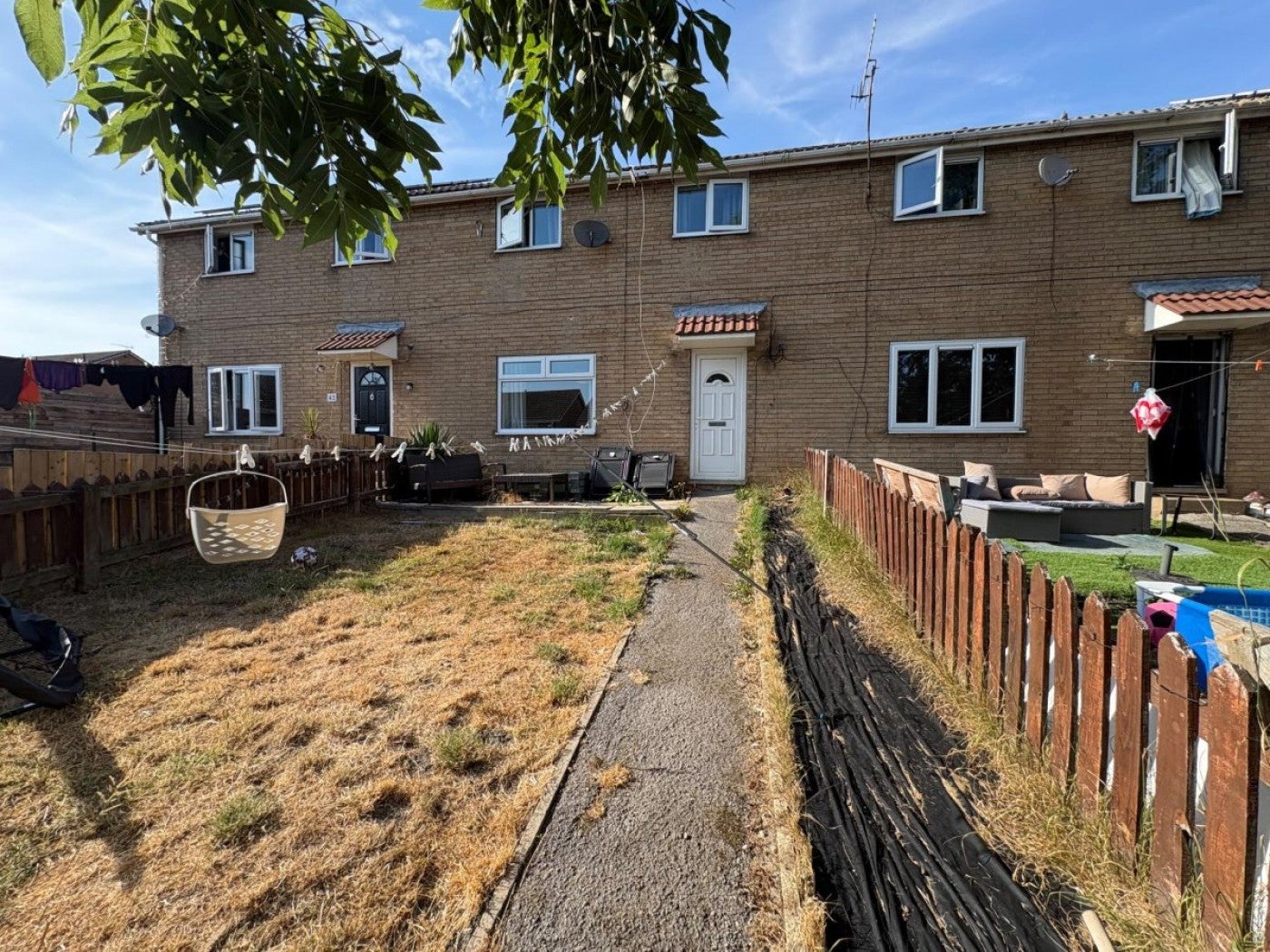 House Shaftesbury Drive in Hoyland