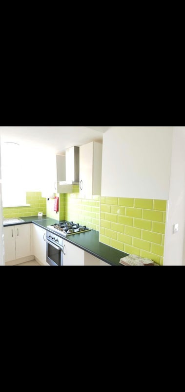 Room Pentyrch Street in Cardiff