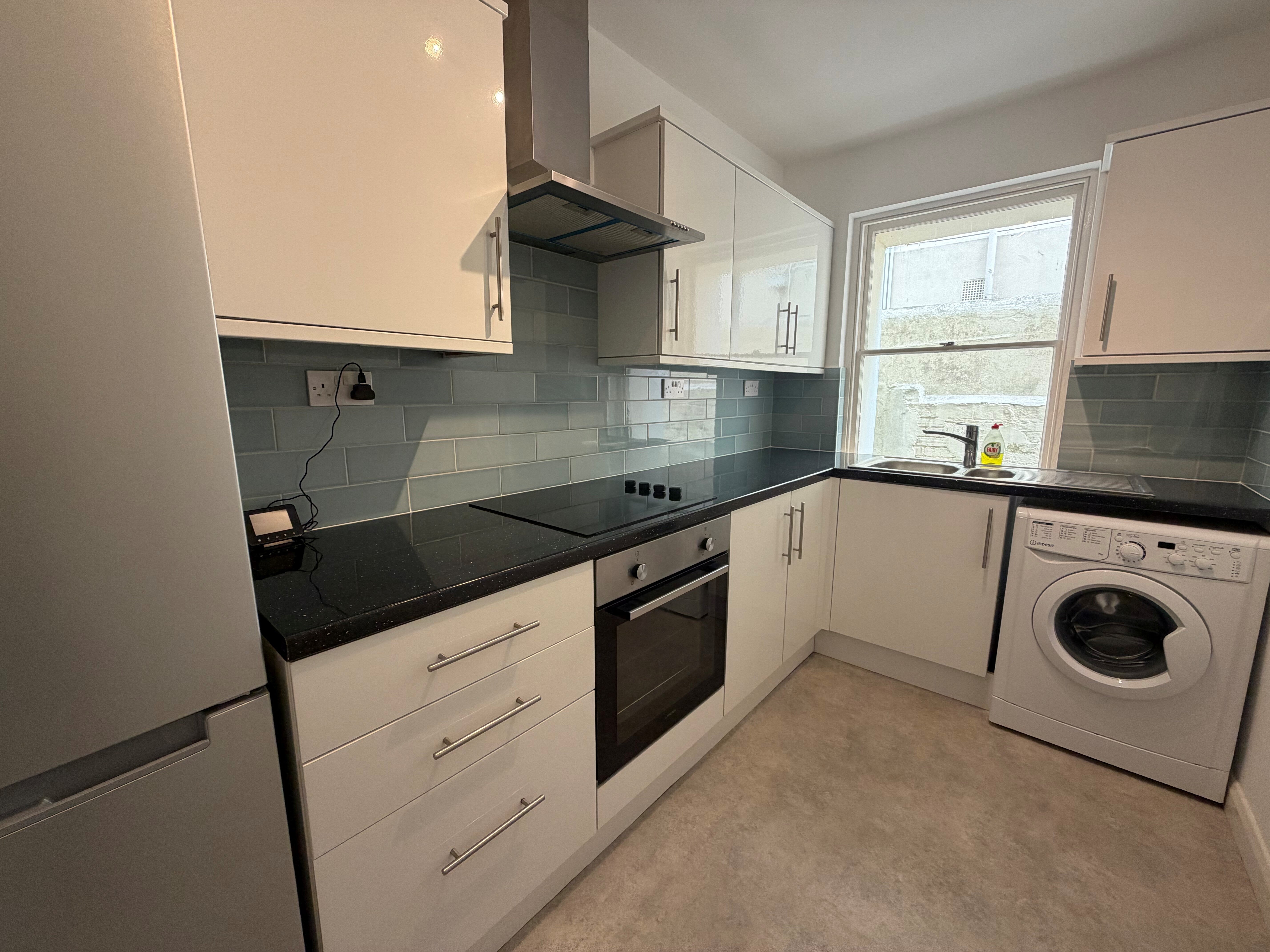Flat Trinity Gardens in Folkestone and Hythe District